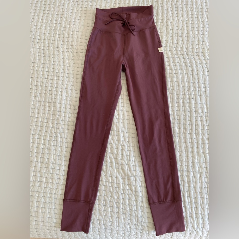 Vuori Daily Legging - Plum